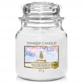 Yankee Candle Snow Globe Wonderland Doftljus Medium 